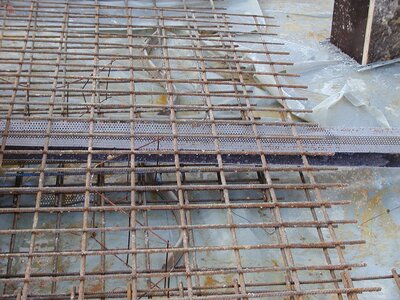 Stopend panel ABS for rough joint after installtion between the reinforment | © Mastertec GmbH & Co.KG